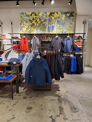 Clothing Store «The North Face», reviews and photos, 1001 Bellevue Way NE, Bellevue, WA 98004, USA