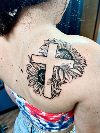 Tattoo Shop «Tattoo Savior», reviews and photos, 408 W Main St, Monongahela, PA 15063, USA