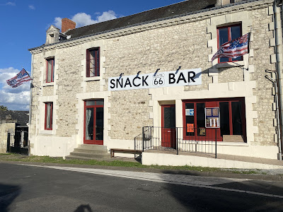 Bar Route 66 à Vellèches