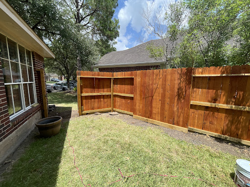 Fence contractor Pasadena