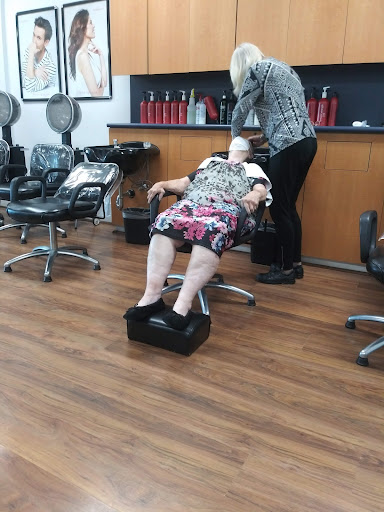 Hair Salon «Fantastic Sams Cut & Color», reviews and photos, 3663 S Orlando Dr, Sanford, FL 32773, USA