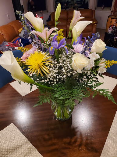 Florist «Hollywood Florist Inc.», reviews and photos, 414 S Broadway, Yonkers, NY 10705, USA