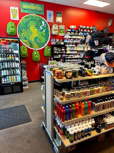 Vaporizer Store «Gandalfs Smoke & Vape Shop», reviews and photos, 635 OR-99W, McMinnville, OR 97128, USA