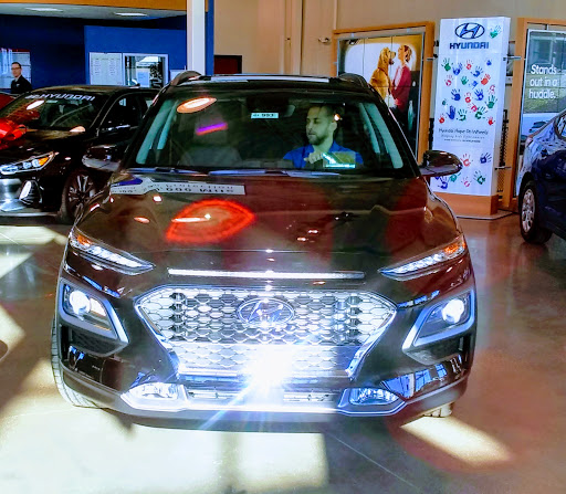 Used Car Dealer «Ron Marhofer Used Car SuperCenter», reviews and photos, 1350 Main St, Cuyahoga Falls, OH 44221, USA