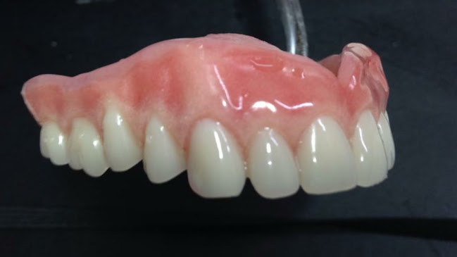 Comments and reviews of Cosmetic Dentures