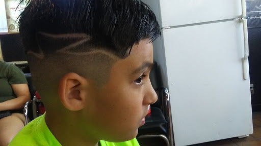 Barber Shop «Dapper G Cuts Barbershop», reviews and photos, 807 S General McMullen Dr, San Antonio, TX 78237, USA