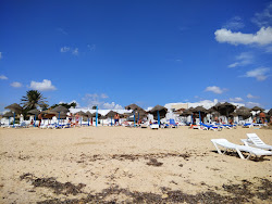 Photo de Nabeul Beach avec plusieurs baies longues