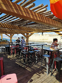 Atmosphère du Restaurant méditerranéen Rowing Club Restaurant à Marseille - n°12