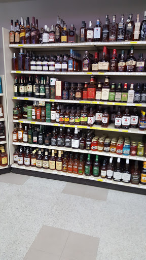 Liquor Store «Westlake Wine & Spirits», reviews and photos, 2024 35th Ave, Greeley, CO 80634, USA