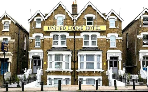 United Lodge Hotel & Apartments image