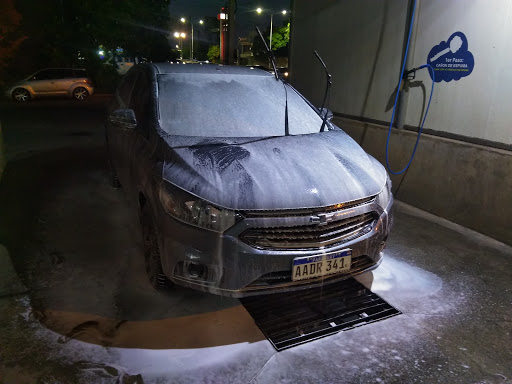 Lavado mano coche Asunción