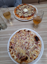Plats et boissons du Pizzeria Pizza Tony à Bellevigne-les-Châteaux - n°6
