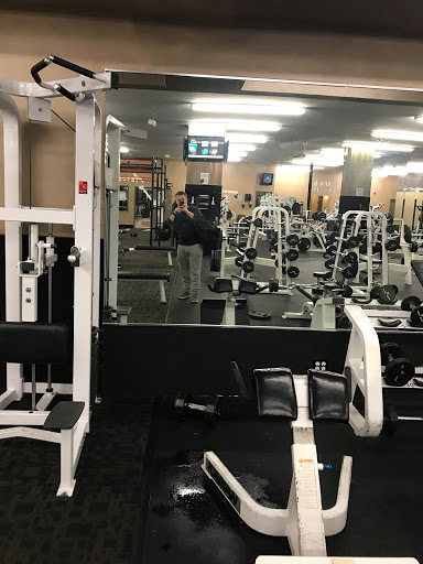 Health Club «XSport Fitness», reviews and photos, 3212 N Central Ave, Chicago, IL 60634, USA