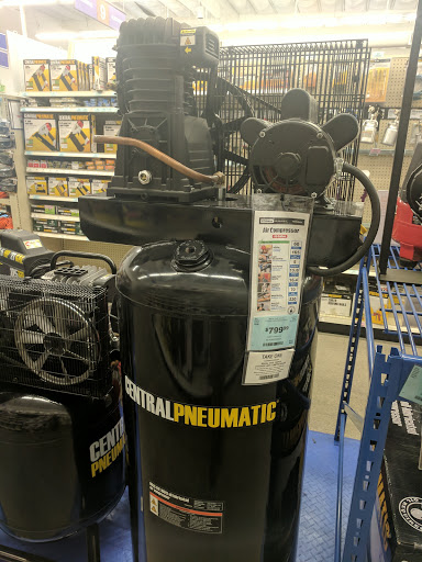 Shopping Mall «Valley West Shopping Center», reviews and photos, 5000 Valley W Blvd, Arcata, CA 95521, USA