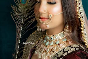 Amrita Beauty, Luxury Beauty parlour for Ladies, Bridal Makeup Artist image