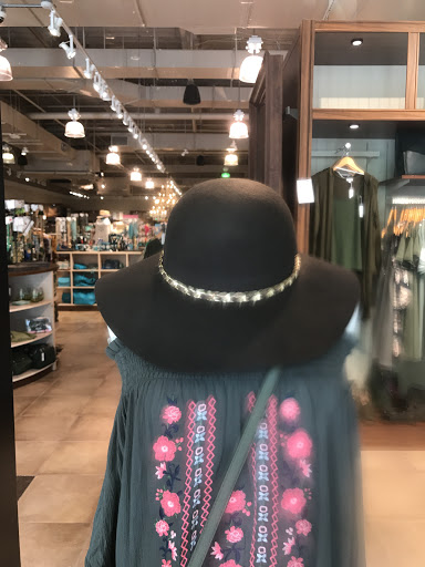 Fashion Accessories Store «Charming Charlie», reviews and photos, 600 Silks Run #1255, Hallandale Beach, FL 33009, USA