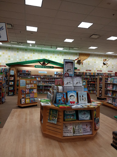 Book Store «Barnes & Noble», reviews and photos, 1446 N Litchfield Rd, Goodyear, AZ 85395, USA
