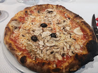 Plats et boissons du Restaurant italien Pizzeria Napoli Chez Nicolo & Franco Morreale à Lyon - n°2
