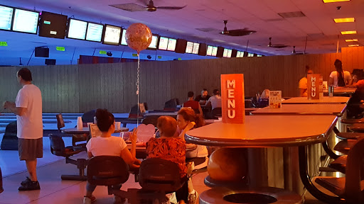 Bowling Alley «Brunswick Zone River Grove Lanes», reviews and photos, 3111 River Rd, River Grove, IL 60171, USA