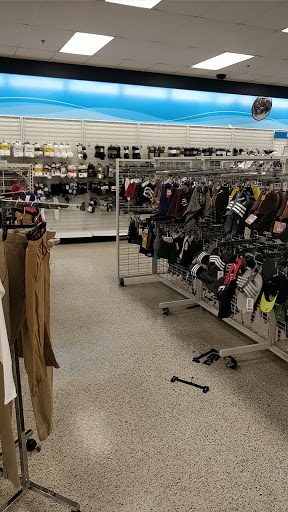 Clothing Store «Ross Dress for Less», reviews and photos, 10822 Sudley Manor Dr, Manassas, VA 20109, USA