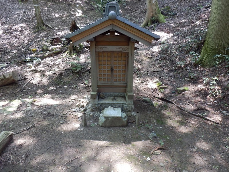 関谷雨壷神社