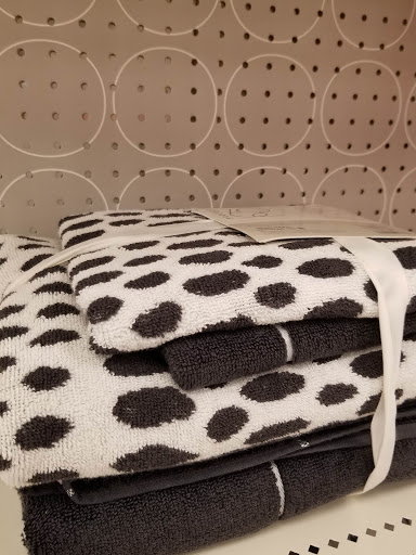 Shopping Mall «Vacaville Commons Shopping Center», reviews and photos, 2098 Harbison Dr, Vacaville, CA 95687, USA