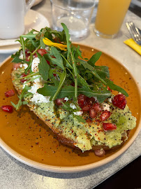 Avocado toast du Restaurant brunch Lazy Brunch & Lunch à Levallois-Perret - n°5