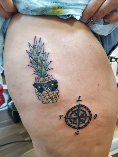 Tattoo Shop «Addicted 2 Tattoos», reviews and photos, 4819 E Busch Blvd #107, Tampa, FL 33617, USA