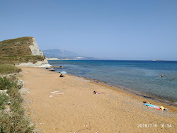 Foto van Mania beach gelegen in een natuurlijk gebied