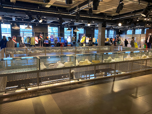 Clothing Store «Nike Portland», reviews and photos, 638 SW 5th Ave, Portland, OR 97201, USA