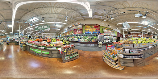 Grocery Store «Fresh Thyme Farmers Market- Downers Grove», reviews and photos, 325 Ogden Ave, Downers Grove, IL 60515, USA
