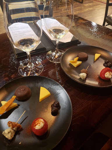 Winery «Stave & Stone Winery», reviews and photos, 210 Oak St, Hood River, OR 97031, USA