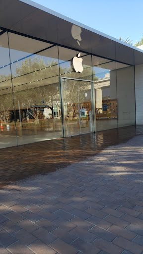 Computer Store «Apple Irvine Spectrum Center», reviews and photos, 763 Spectrum Center Dr, Irvine, CA 92618, USA