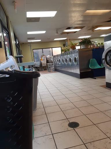 Normal Town Coin Laundry