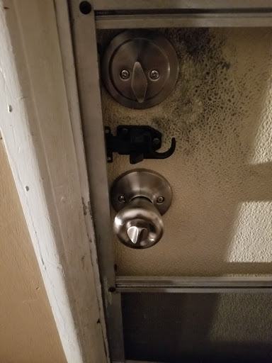 Locksmith «A Square Deal Locksmith», reviews and photos, 1421 Commercial Park Dr #3, Lakeland, FL 33801, USA