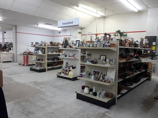 Thrift Store «Waterfront Rescue Mission Thrift Store», reviews and photos, 2125 W Fairfield Dr, Pensacola, FL 32505, USA