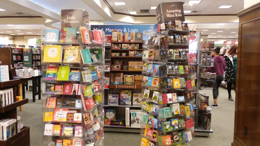 Book Store «Barnes & Noble», reviews and photos, 567 N Stephanie St, Henderson, NV 89014, USA