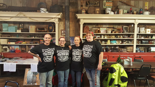 Restaurant «Old Delina Country Store», reviews and photos, 4397 John Barnes Rd, Cornersville, TN 37047, USA