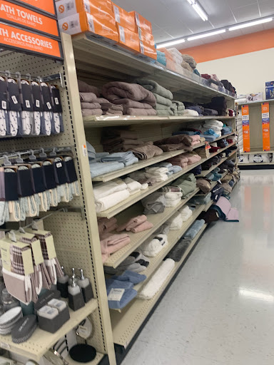 Discount Store «Big Lots», reviews and photos, 1731 Ritchie Station Ct, Capitol Heights, MD 20743, USA