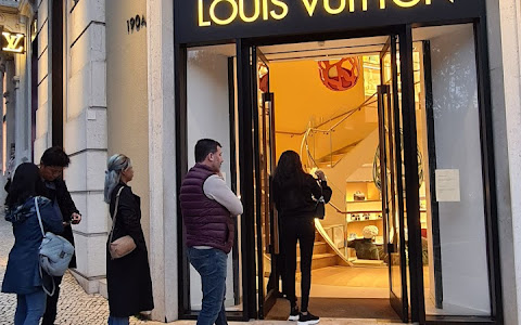 Louis Vuitton – Lisbon Shopping
