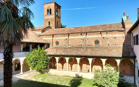 Mirasole Abbey image