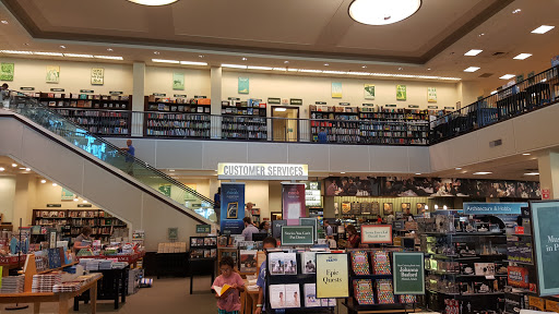 Book Store «Barnes & Noble», reviews and photos, 5959 Triangle Town Blvd, Raleigh, NC 27616, USA