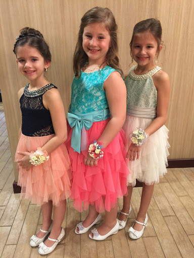 Gift Basket Store «FLOWERS BY TARA AND JEWELRY WORLD», reviews and photos, 2087 Wilma Rudolph Blvd, Clarksville, TN 37040, USA