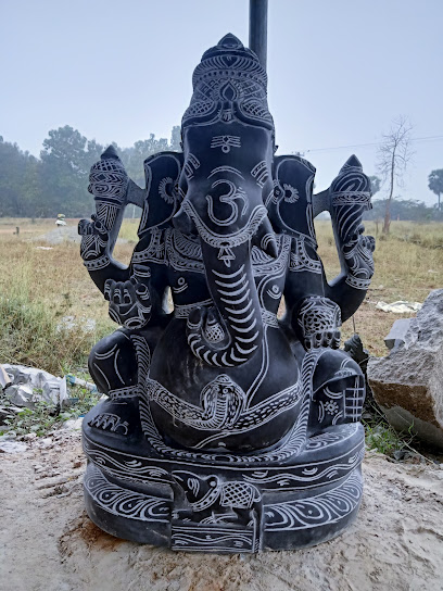 Sri Murugan stone carving shop, modaiyur