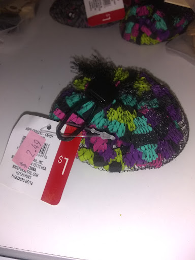 Thrift Store «Rappahannock Goodwill Industries:- Harrison Crossing Store», reviews and photos, 7101 Harrison Rd, Fredericksburg, VA 22407, USA