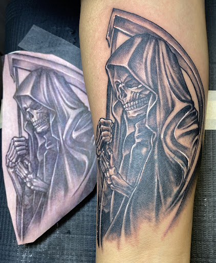 Explore tribal wrist tattoo ideas, creative tattoo ideas in Scottsdale, available at Club Tattoo