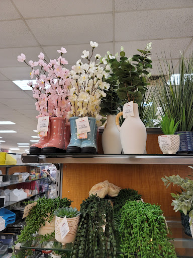 Department Store «T.J. Maxx», reviews and photos, 2700 Wilma Rudolph Blvd, Clarksville, TN 37043, USA