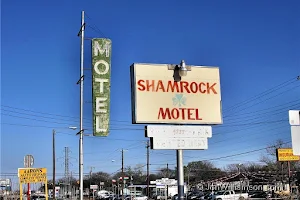 Shamrock Motel image