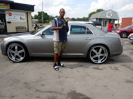 neccos stop and shine en Cahokia