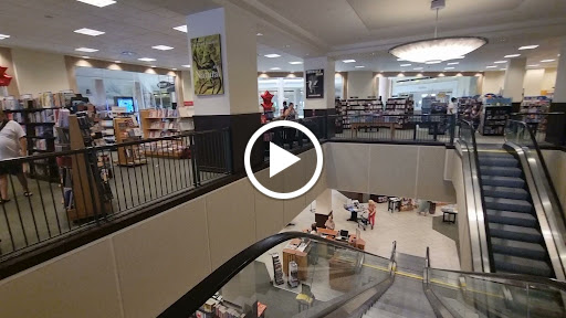 Barnes & Noble image